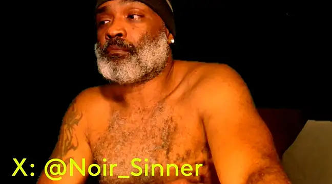 Snapshot of sinnernoir chatting on 01-31-25, 03:09 sinnernoir online show from 01-31-25, 03:09