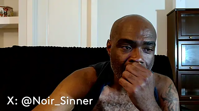 Snapshot of sinnernoir chatting on 06-14-26, 02:35 sinnernoir online show from 06-14-26, 02:35