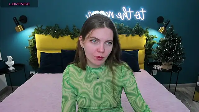 marie reyes  online show from 12-20-25, 02:36