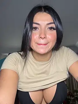 SofiDavid online show from 12-15-25, 04:46