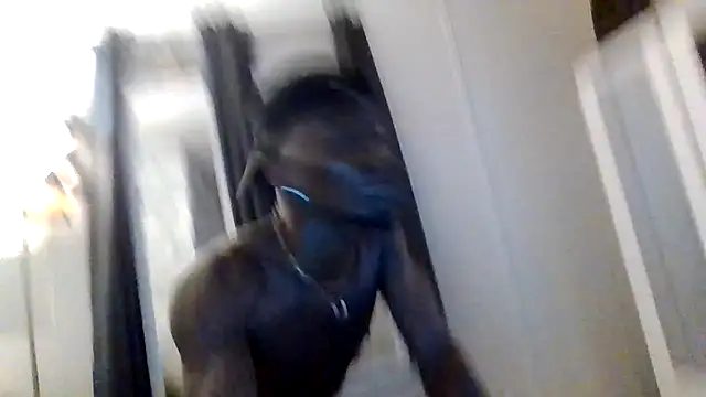 Snapshot of Shawtyblaque21 chatting on 07-21-26, 03:30 Shawtyblaque21 online show from 07-21-26, 03:30