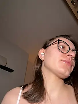 Snapshot of Lilly_Soulmate chatting on 02-03-26, 04:10 Lilly Soulmate online show from 02-03-26, 04:10