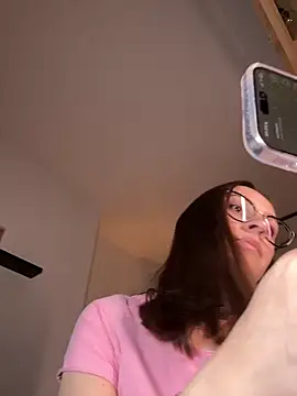 Snapshot of Lilly_Soulmate chatting on 02-09-26, 04:10 Lilly Soulmate online show from 02-09-26, 04:10