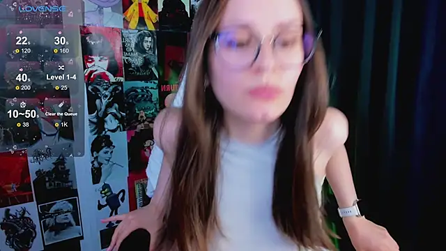 Snapshot of Lilly_Soulmate chatting on 02-18-25, 05:42 Lilly Soulmate online show from 02-18-25, 05:42