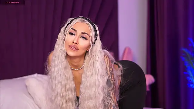 GoldenAmber online show from 03-14-25, 05:24