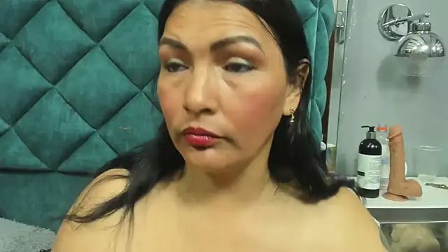 Snapshot of PENELOPELEWISs chatting on 02-09-26, 03:26 PENELOPELEWISs online show from 02-09-26, 03:26