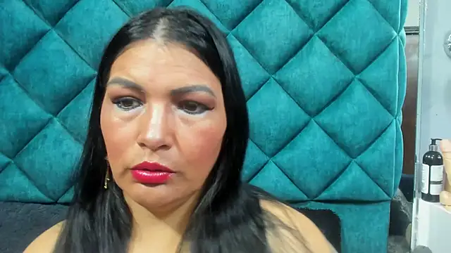 Snapshot of PENELOPELEWISs chatting on 11-17-25, 01:53 PENELOPELEWISs online show from 11-17-25, 01:53