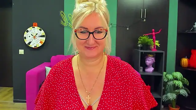 Snapshot of ChristyBrooks chatting on 02-20-25, 01:19 ChristyBrooks online show from 02-20-25, 01:19