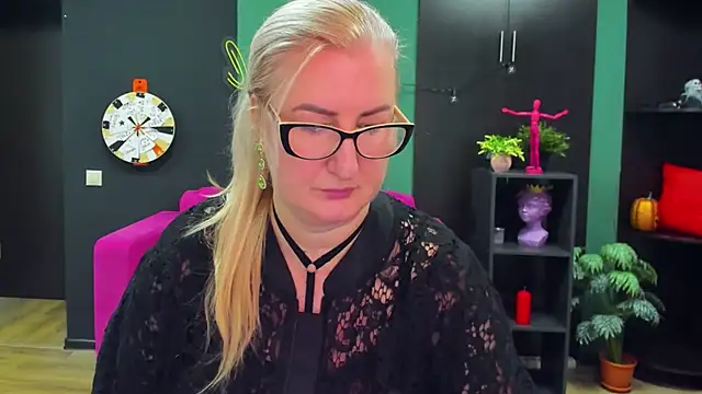 Snapshot of ChristyBrooks chatting on 02-28-25, 04:20 ChristyBrooks online show from 02-28-25, 04:20