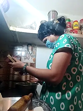 Snapshot of Cute-Aadhvita chatting on 03-19-25, 04:57 Cute-Aadhvita online show from 03-19-25, 04:57