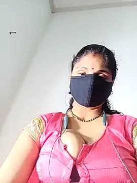 Snapshot of Cute-Aadhvita chatting on 03-05-25, 01:52 Cute-Aadhvita online show from 03-05-25, 01:52