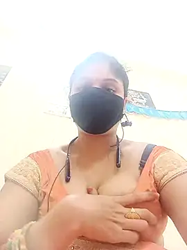 Snapshot of Cute-Aadhvita chatting on 10-17-25, 04:09 Cute-Aadhvita online show from 10-17-25, 04:09
