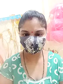 Snapshot of Cute-Aadhvita chatting on 09-21-25, 06:13 Cute-Aadhvita online show from 09-21-25, 06:13