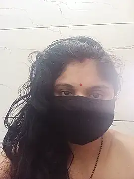 Snapshot of Cute-Aadhvita chatting on 05-17-26, 04:23 Cute-Aadhvita online show from 05-17-26, 04:23