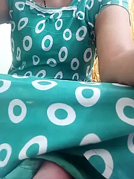Snapshot of Cute-Aadhvita chatting on 09-22-25, 07:47 Cute-Aadhvita online show from 09-22-25, 07:47