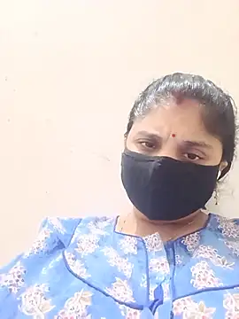 Snapshot of Cute-Aadhvita chatting on 06-08-26, 03:40 Cute-Aadhvita online show from 06-08-26, 03:40