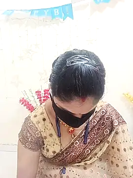 Snapshot of Cute-Aadhvita chatting on 10-15-25, 10:45 Cute-Aadhvita online show from 10-15-25, 10:45