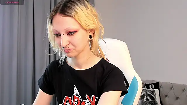 Lexy-Woorhez online show from 10-17-25, 11:45