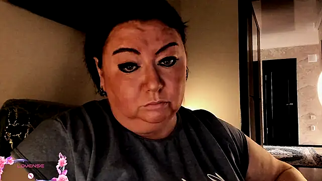 SexxyDreams1 online show from 09-18-25, 04:37