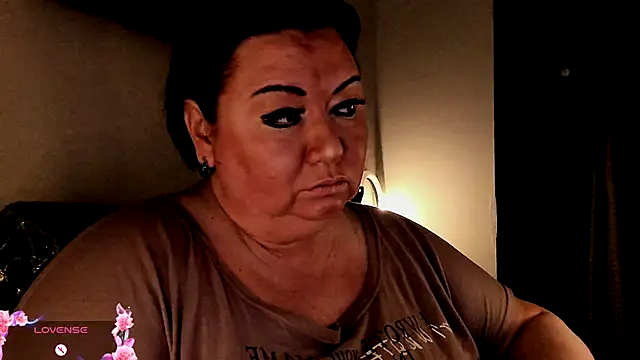 SexxyDreams1 online show from 09-14-25, 05:30