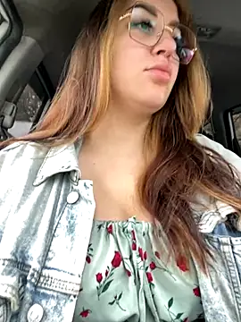 Snapshot of VikiDemi chatting on 10-16-25, 06:32 VikiDemi online show from 10-16-25, 06:32