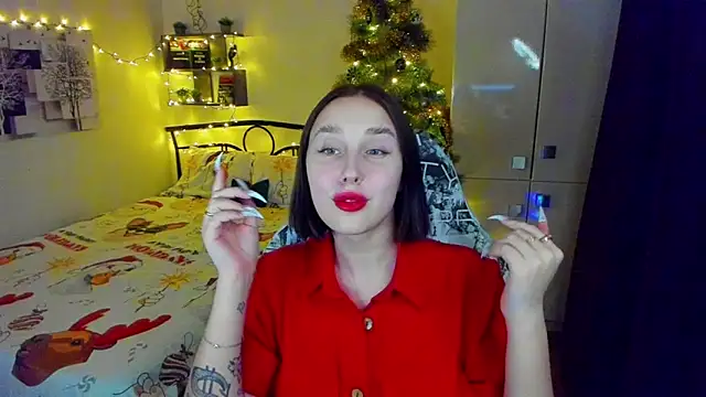 LinaTruly online show from 12-20-25, 10:01