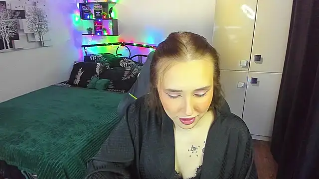 LinaTruly online show from 02-07-26, 10:18