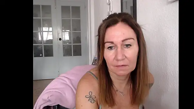 Snapshot of TamaraSweetxo chatting on 10-11-25, 09:21 TamaraSweetxo online show from 10-11-25, 09:21