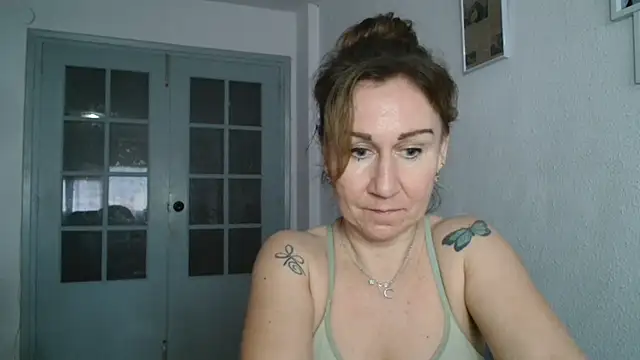 Snapshot of TamaraSweetxo chatting on 03-07-25, 05:06 TamaraSweetxo online show from 03-07-25, 05:06