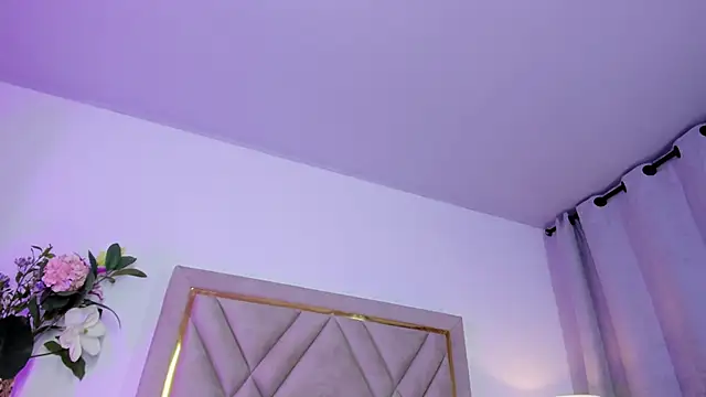 chloe wilson7 online show from 10-30-25, 01:48