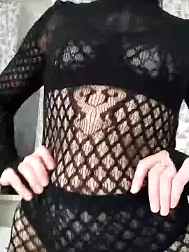 SweetBerryBella online show from 01-10-25, 05:45