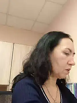 SweetBerryBella online show from 02-14-25, 10:59