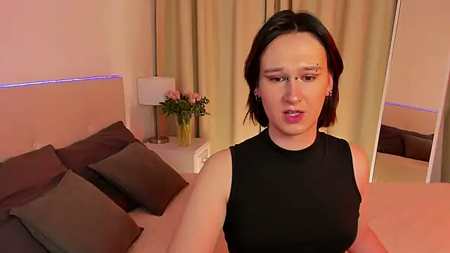 Snapshot of Nicole_Cidman chatting on 03-15-25, 02:01 Nicole Cidman online show from 03-15-25, 02:01