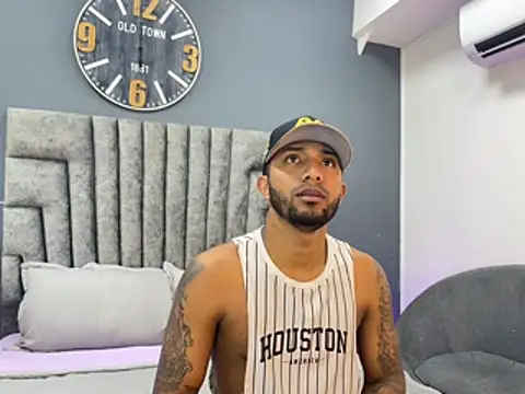 Robin Rief online show from 03-25-26, 07:35