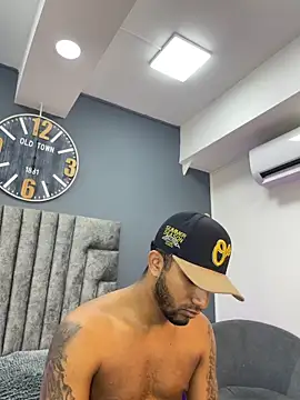 Robin Rief online show from 03-26-26, 07:34