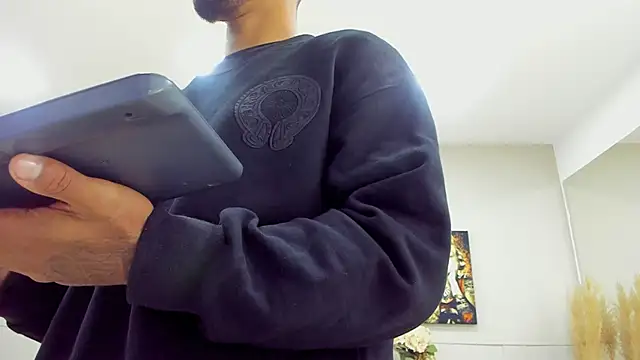 Snapshot of Robin_Rief chatting on 03-19-25, 03:09 Robin Rief online show from 03-19-25, 03:09