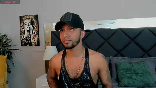 Robin Rief online show from 11-12-25, 04:16