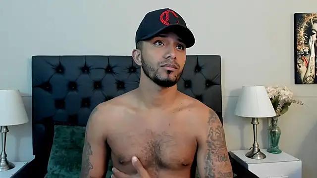 Snapshot of Robin_Rief chatting on 09-13-25, 03:28 Robin Rief online show from 09-13-25, 03:28