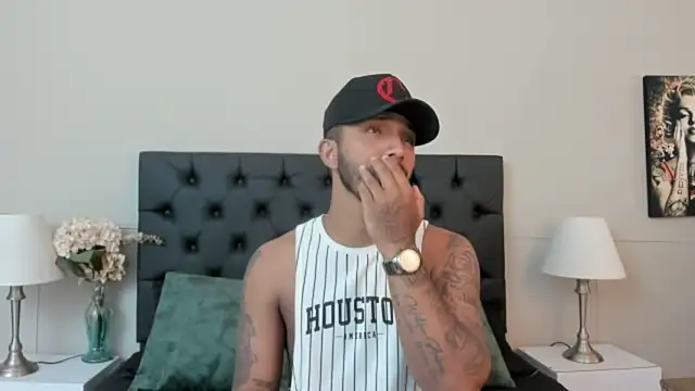 Snapshot of Robin_Rief chatting on 09-18-25, 03:31 Robin Rief online show from 09-18-25, 03:31