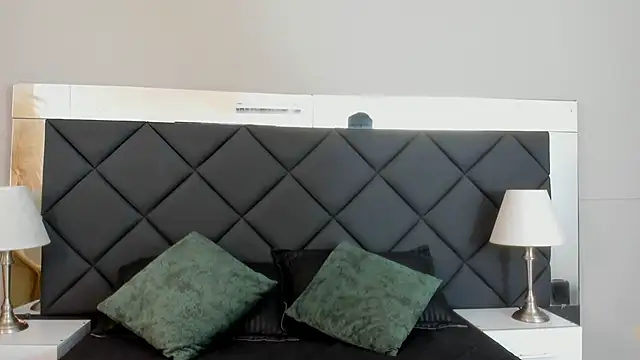 Snapshot of Robin_Rief chatting on 11-07-25, 03:22 Robin Rief online show from 11-07-25, 03:22