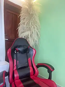 Robin Rief online show from 02-04-26, 03:12