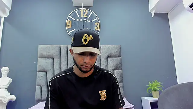 Robin Rief online show from 04-05-26, 07:20