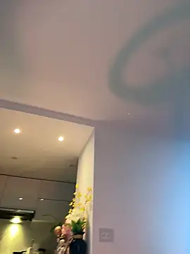 NicoleCut online show from 02-20-26, 09:44