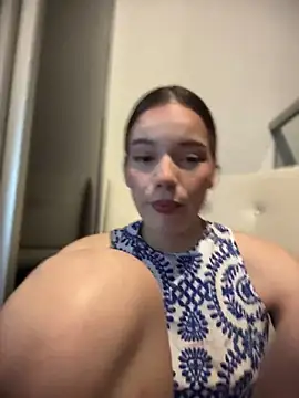 NicoleCut online show from 07-01-26, 12:22