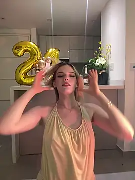 NicoleCut online show from 02-10-26, 11:59