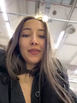 Snapshot of VelvetVixenI chatting on 01-17-26, 04:43 VelvetVixenI online show from 01-17-26, 04:43