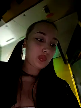 VelvetVixenI online show from 11-14-25, 03:15