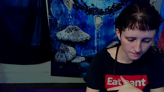  hellostormy  online show from 11-19-25, 07:25