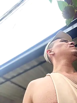 adam-rivera online show from 10-10-25, 04:19