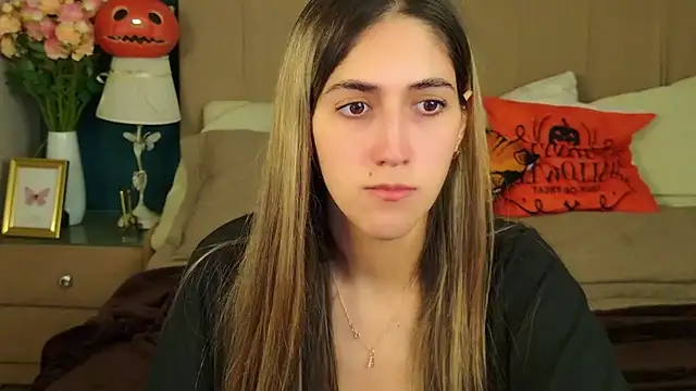 Teresa Stane online show from 11-04-25, 05:22